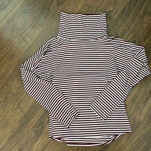 Stripped slightly crop long sleeve top